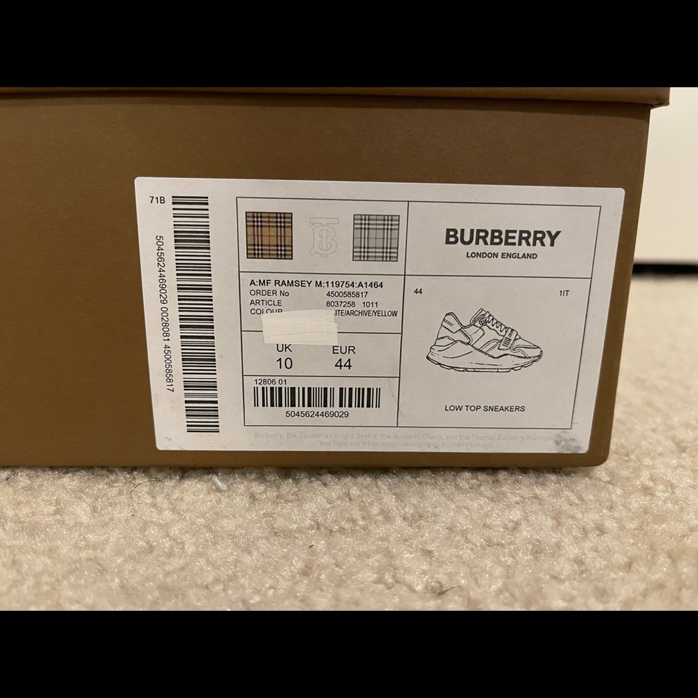 Burberry Vintage Check Velcro Strap Sneakers - Picture 13 of 15